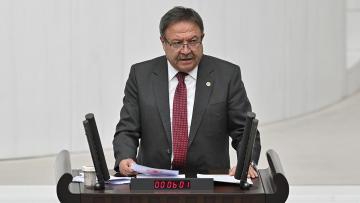 İYİ Parti Ankara Milletvekili Yüksel Arslan, Mecliste yaptığı konuşmada Ak Parti hükümetini ve Türkiye’deki sendikalcılık sistemini eleştirdi..