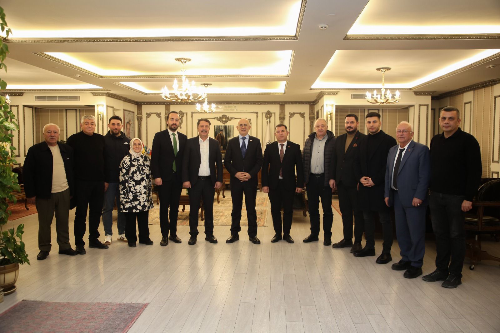 CHP İl’den Başkan Özer Kasap’a ziyaret